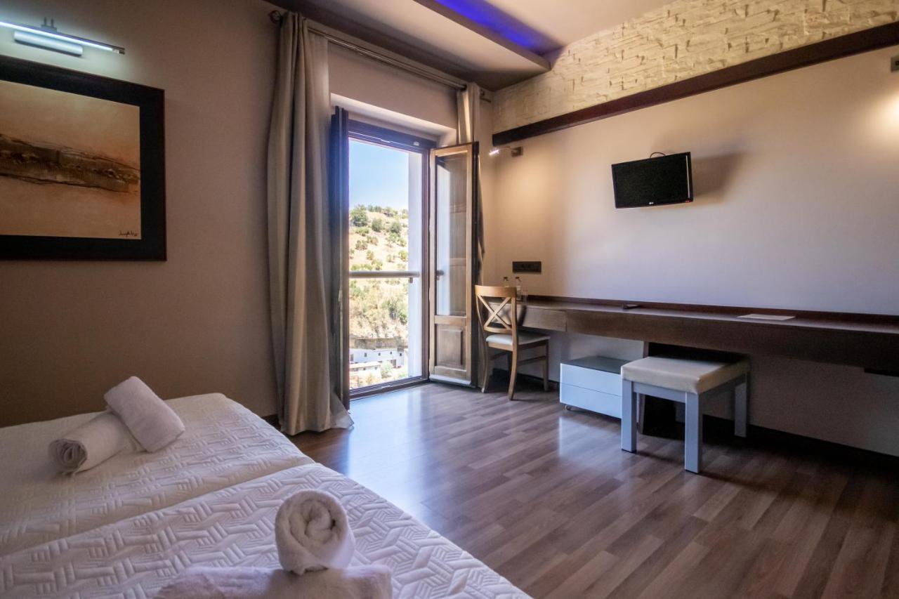 Hotel Villa De Setenil Setenil De Las Bodegas Εξωτερικό φωτογραφία