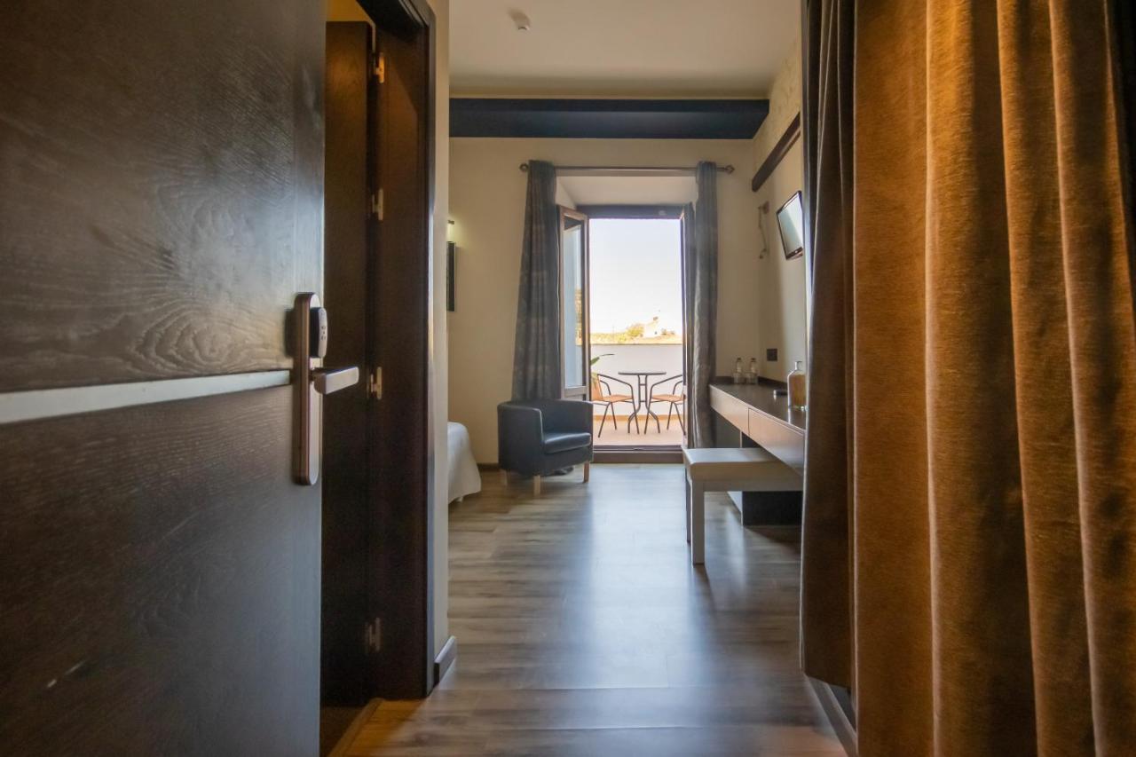 Hotel Villa De Setenil Setenil De Las Bodegas Εξωτερικό φωτογραφία